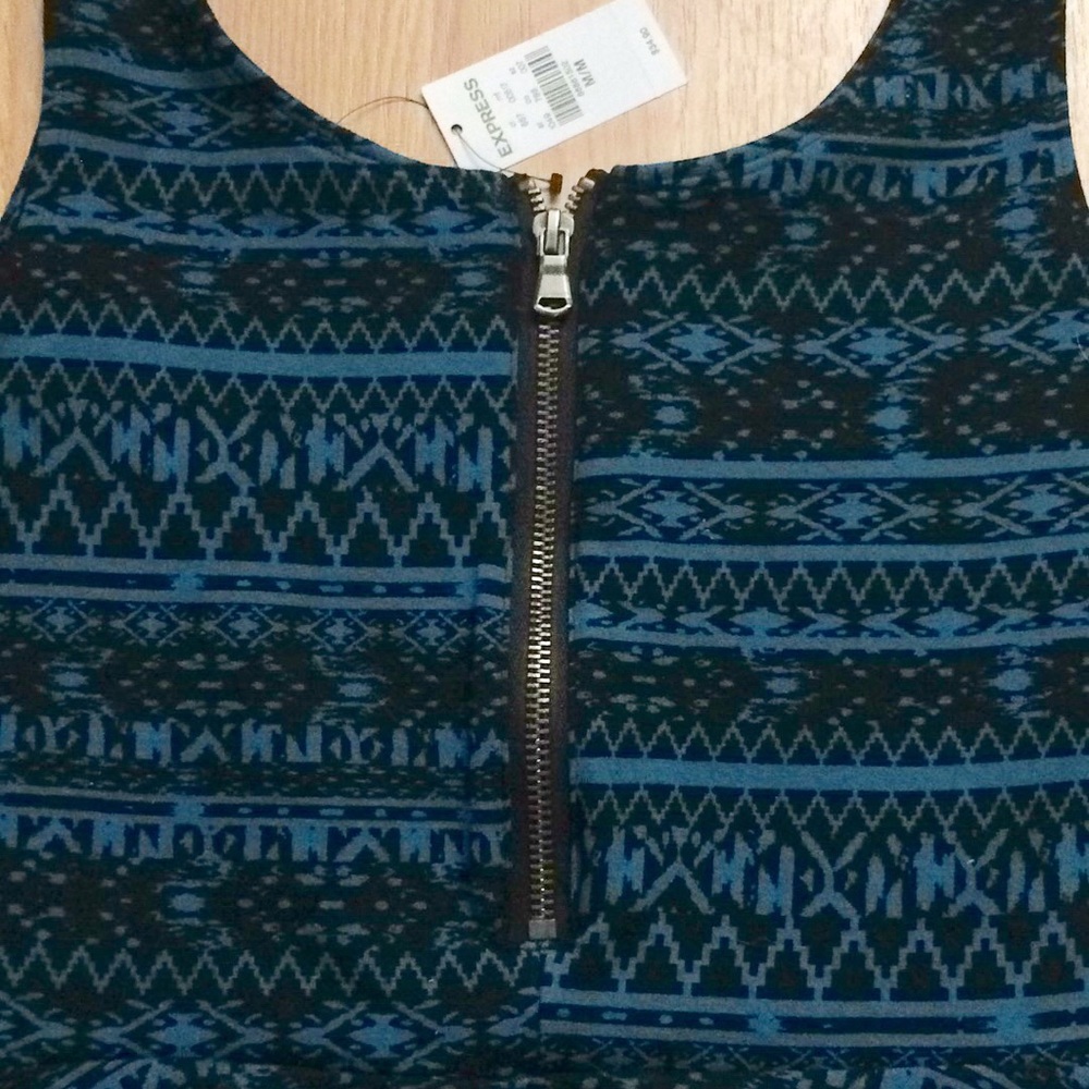 Express Top - Picture 4 of 7